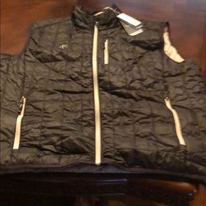 Cutter and Buck packable Vest